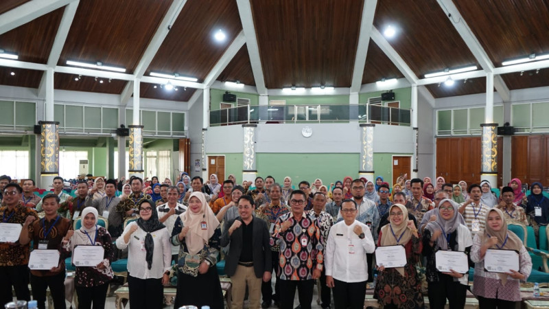 Tutup Pelatihan, Maryono Ajak Guru Maksimalkan Potensi dan Bakat Siswa