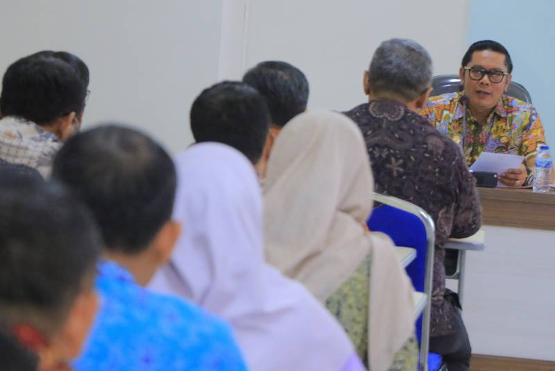 Tingkatkan Pelayanan Publik, Maryono Uji Peserta Pelatihan Mentoring