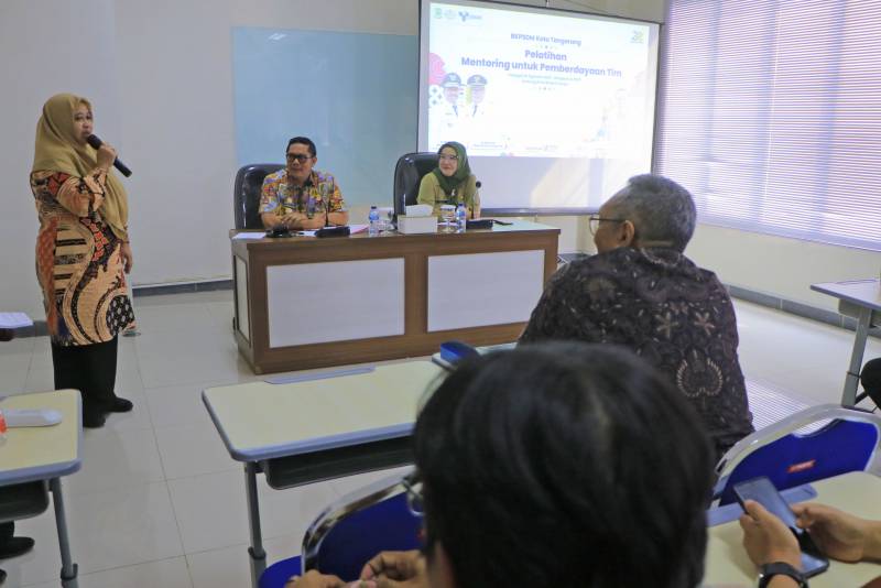 Tingkatkan Pelayanan Publik, Maryono Uji Peserta Pelatihan Mentoring